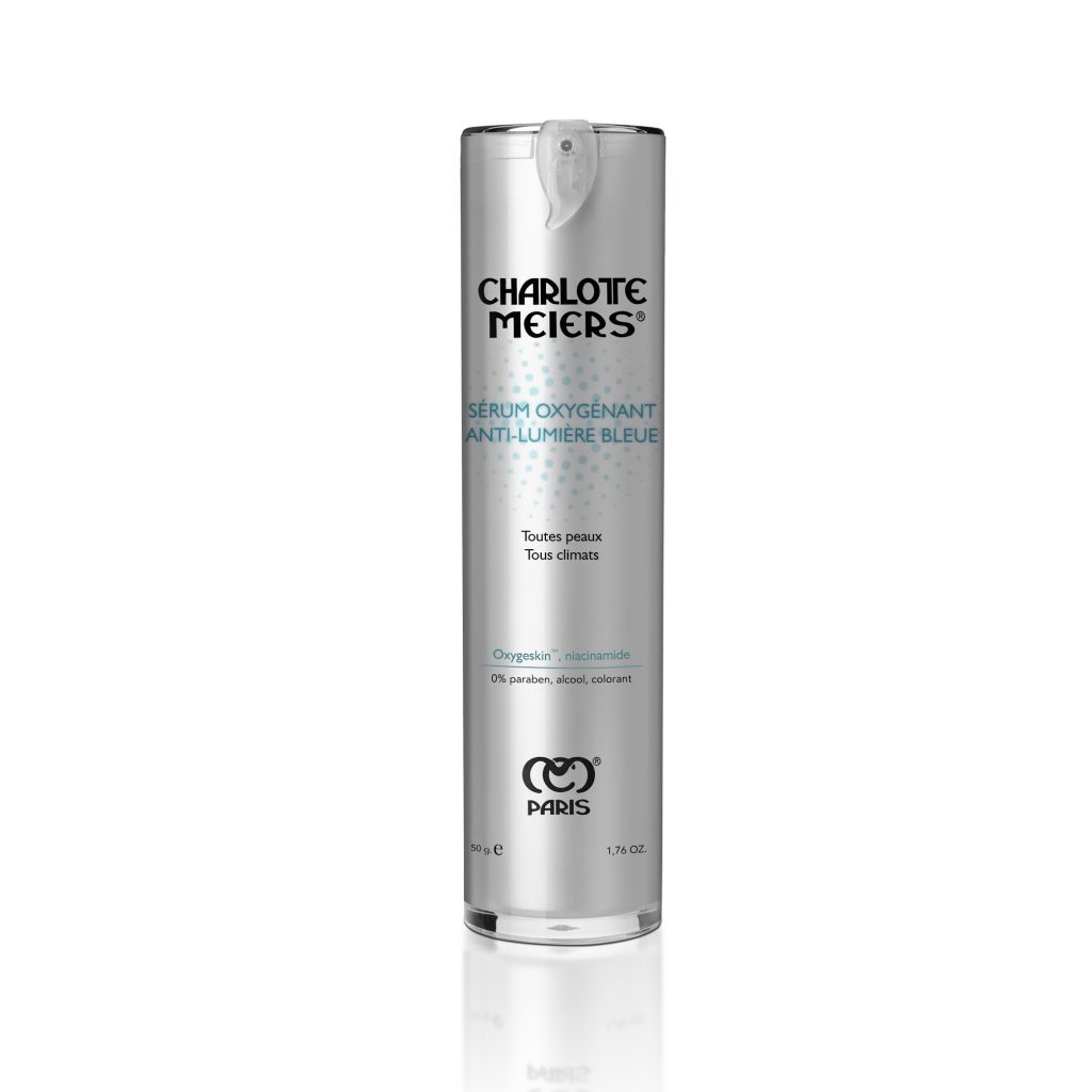 Nombre del Producto SERUM OXIGENANTE ANTI-LUZ AZUL

Presentación                 Serum - Envase de 50 g. e 1.76 OZ.

Indicaciones                 Suero Oxigenante/ Protector rayos ultravioleta / (Día/Noche) y durante el tiempo que se encuentre expuesto a dispositivos digitales.

 	Protege la epidermis formando un escudo anti-oxidante contra efectos nocivos.
 	-polución digital (luz azul).
 	-Radiación ultra violeta.
 	-contaminantes urbanos.